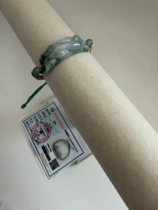 Adjustable Icy Light Green Jade Bracelet - Picture 5 of 11